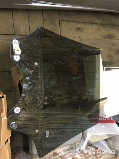 Стекло Subaru Legacy BP BPE Outback