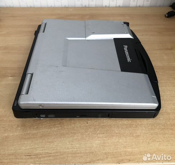 Полузащищенный ноутбук Panasonic Toughbook CF-74