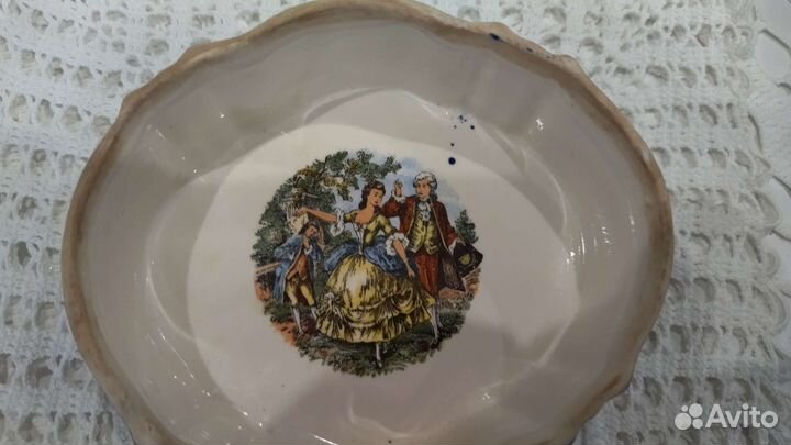 Винтаж: Фарфоровая шкатулка