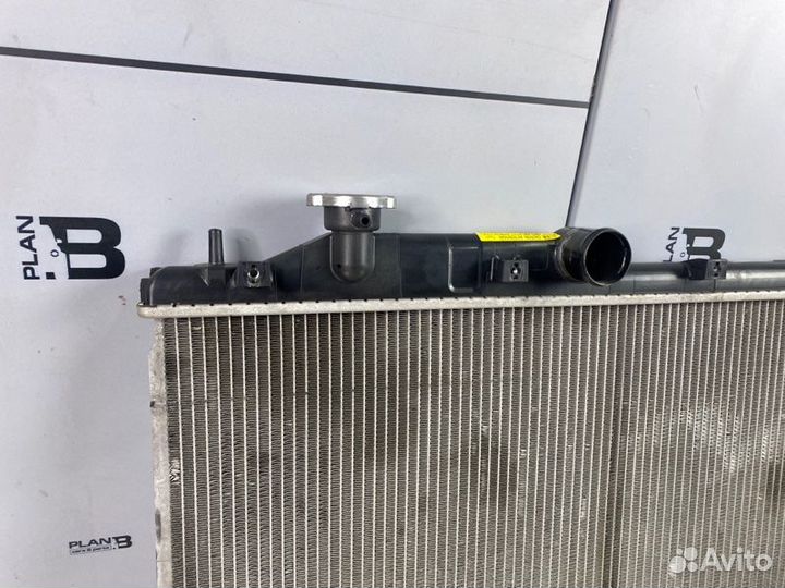 Радиатор охлаждения двигателя Subaru Outback BP