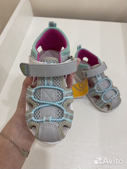 Сандалии для девочки 23 размер новые
