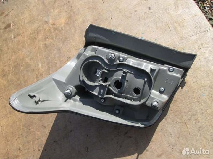 Стоп правый Toyota Corolla Fielder NZE141