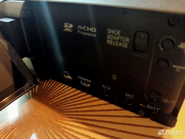 Видеокамера panasonic hc v760