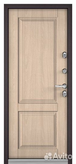 Дверь входная для частного дома