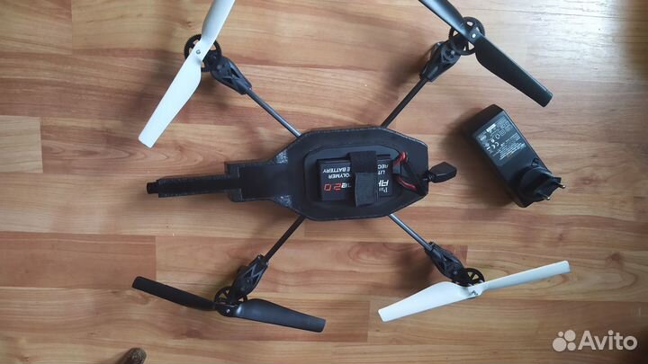 Квадрокоптер «Parrot AR Drone 2.0»