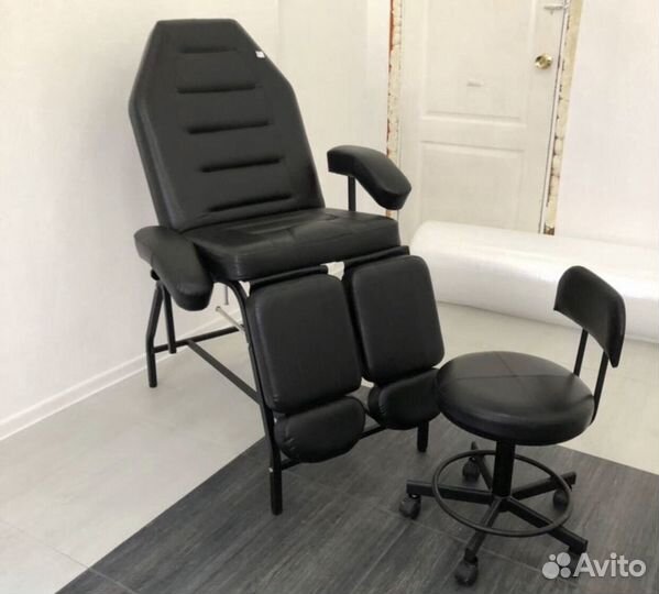Педикюрно-косметологическое кресло новое