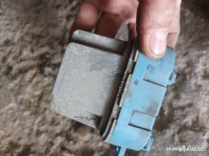 7L0907521 Резистор отопителя VW Touareg 1