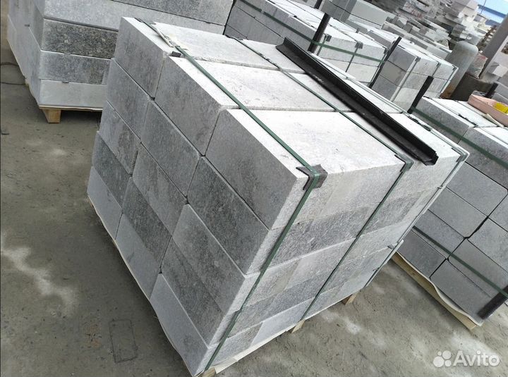 Бортовой камень гранитный опт, укладка