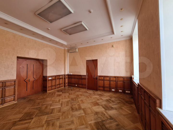 Офисный блок, 2 этаж, 353.6 м²