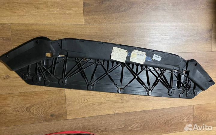 8W0807611D Пыльник бампера передний Audi A4 b9