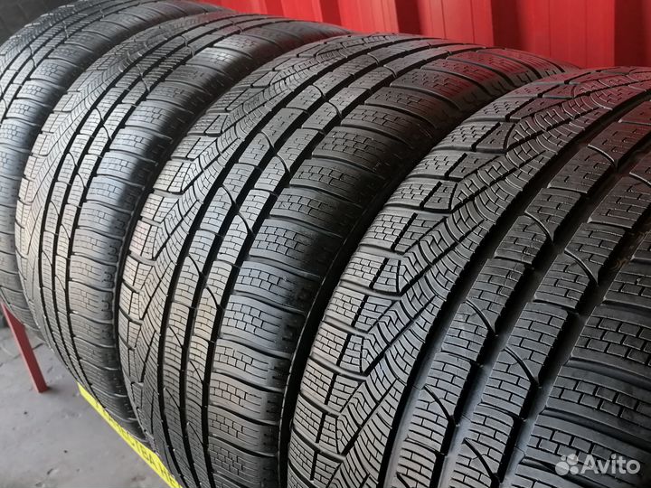 Pirelli Sottozero Winter 240 295/30 R19