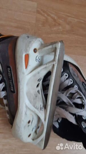 Хоккейные вратарские коньки bauer