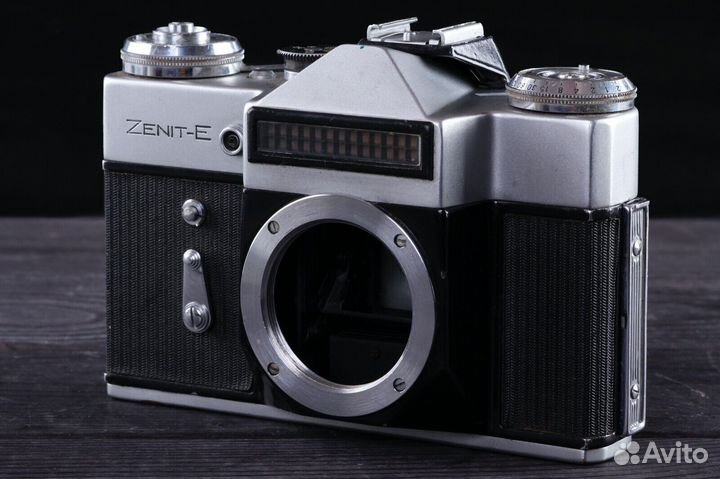 Фотоаппарат Зенит Е 1967 год кмз боди в ремонт