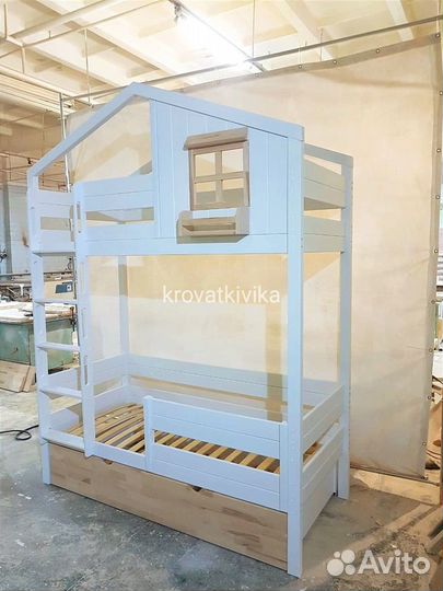 Двухъярусная кровать домик из березы, сосны