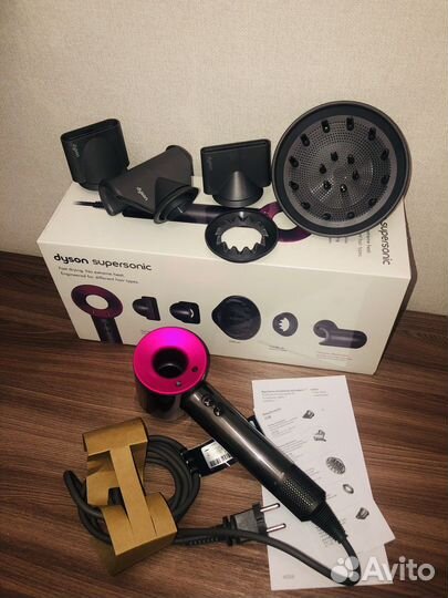 Фен Dyson supersonic (Малайзия)