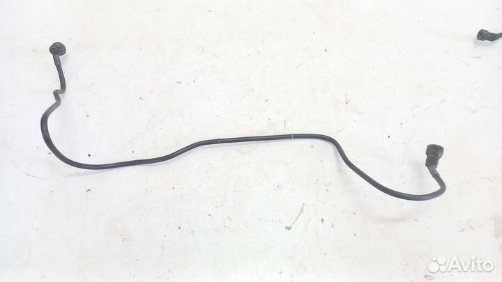 Трубка подачи топлива Volkswagen Tiguan 2