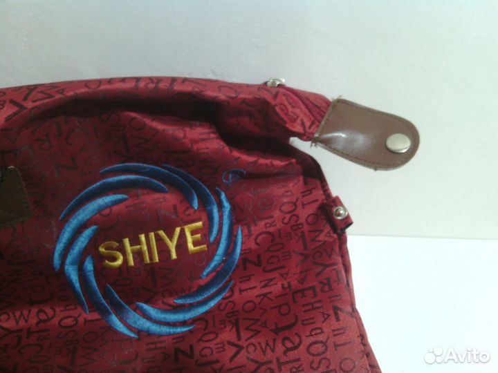 Сумка спортивная прорезиненная