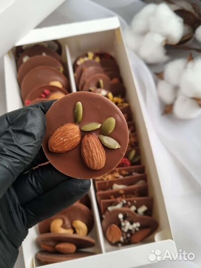 Шоколадные конфеты ручной работы