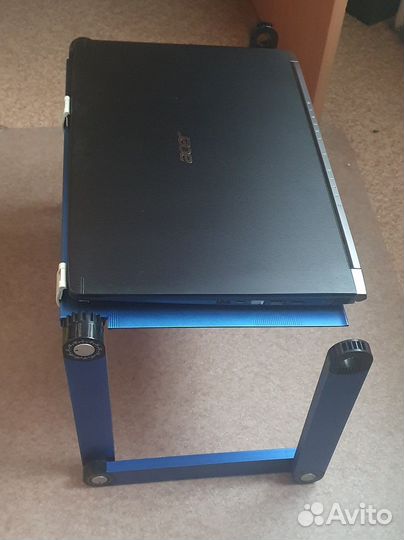 Столик для охлаждения ноутбука регулируемый