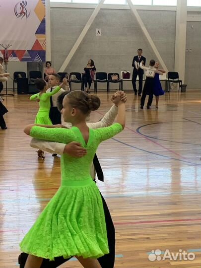 Платье для бальных танцев