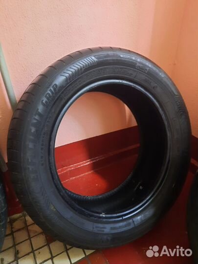 Goodyear EfficientGrip 215/55 R16 93W