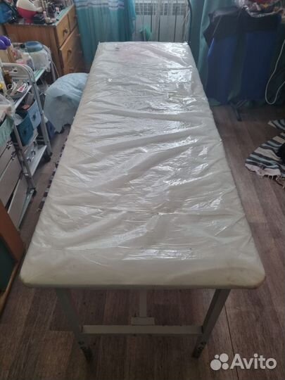 Кушетка медицинская