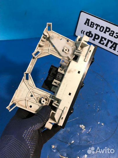 Блок управления печкой mitsubishi carisma