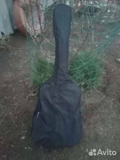 Акустическая гитара