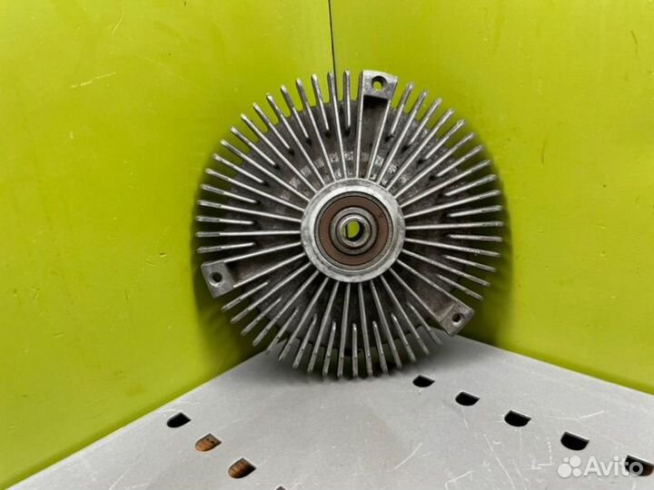 Вискомуфта Mercedes-Benz W124 M104 2.8 1993