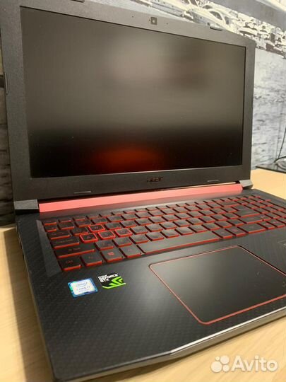 Продаю игровой ноутбук Acer Nitro 5