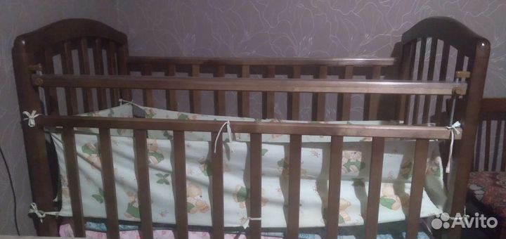 Детская кроватка