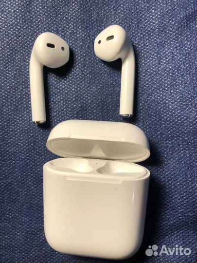 Беспроводные наушники apple airpods А2031 бу