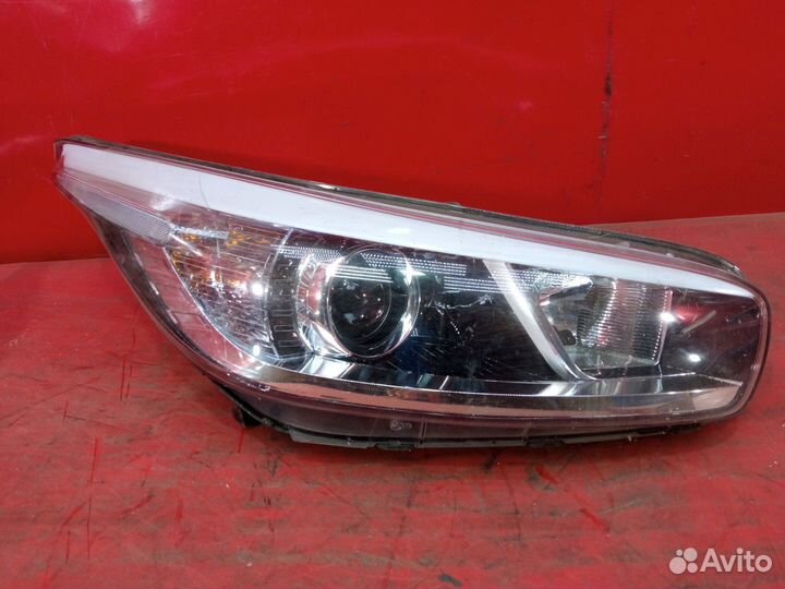 Фара передняя правая Kia Ceed 2 2012-2018
