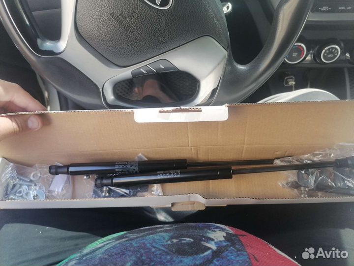 Газовые упоры Kia rio 3