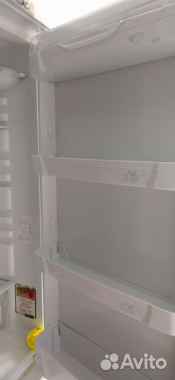 Холодильник Indesit