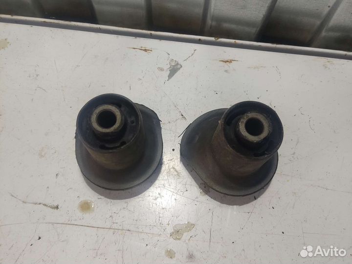 Сайлентблок задн балки Seat Toledo Golf 2 Jetta 2