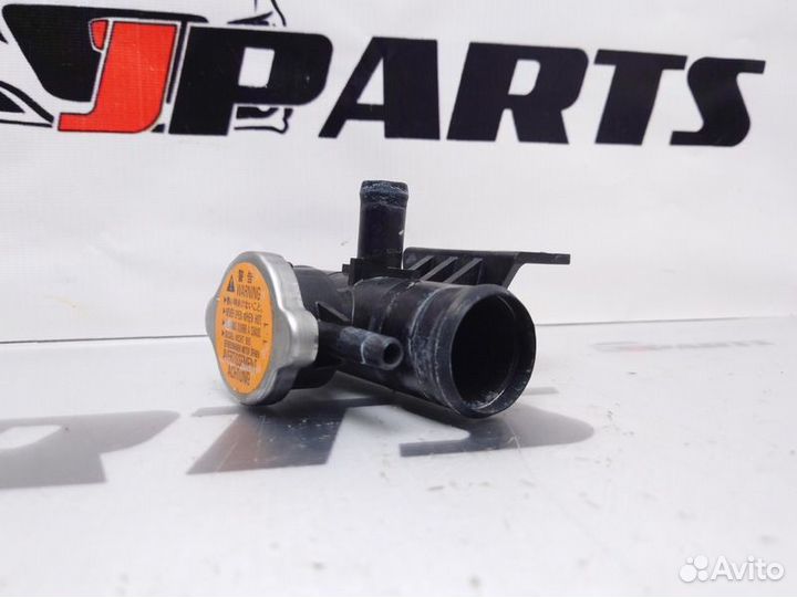 Горловина радиатора Mitsubishi ASX