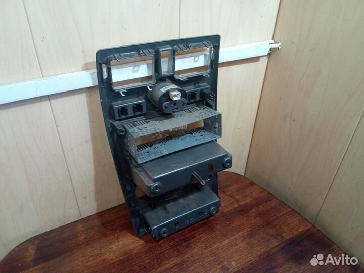 Центральная консоль Лада Приора консоль торпеды пр