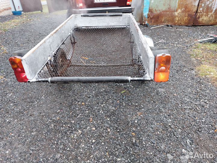 Прицеп для легкового автомобиля б/у