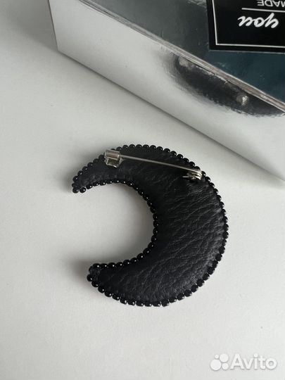 Брошь ручной работы