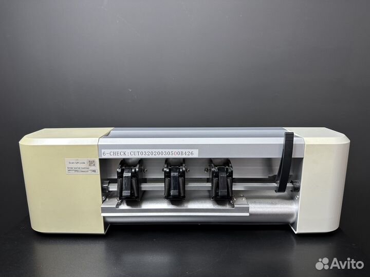 Плоттер для резки гидрогелевой пленки