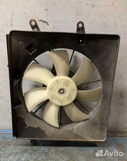 Вентилятор правый Honda Accord 7 CL