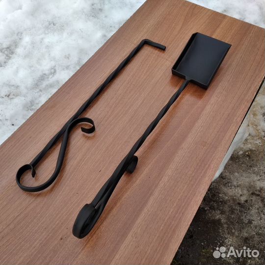 Совок и кочерга