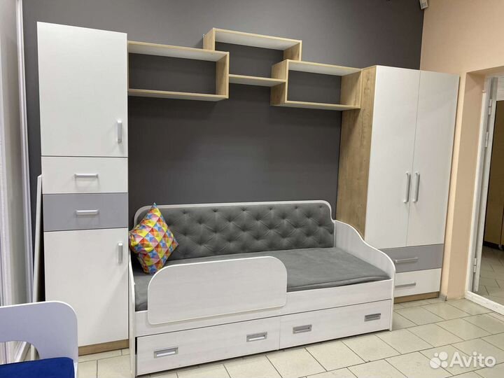 Кровать. Детская комната. Мебель на заказ