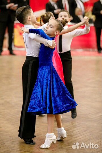 Рейтинговое платье для бальных танцев