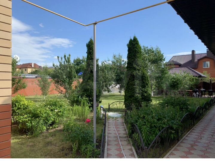 Дом 220 м² на участке 10 сот.