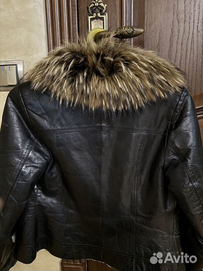 Куртка зимняя женская