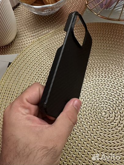 Чехол на iPhone 13 pro pitaka