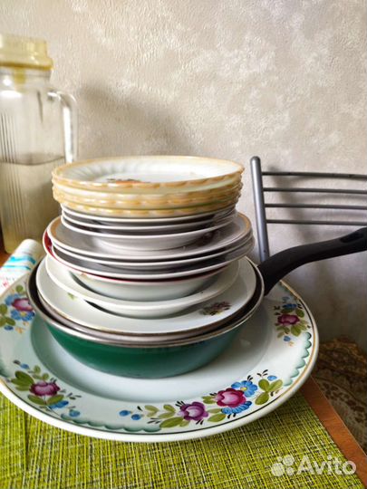 Тарелки 15шт. 1 сковородкао.Блюдо винтаж