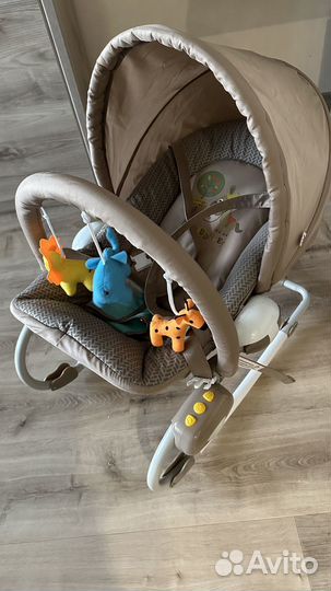 Шезлонг для новорожденных